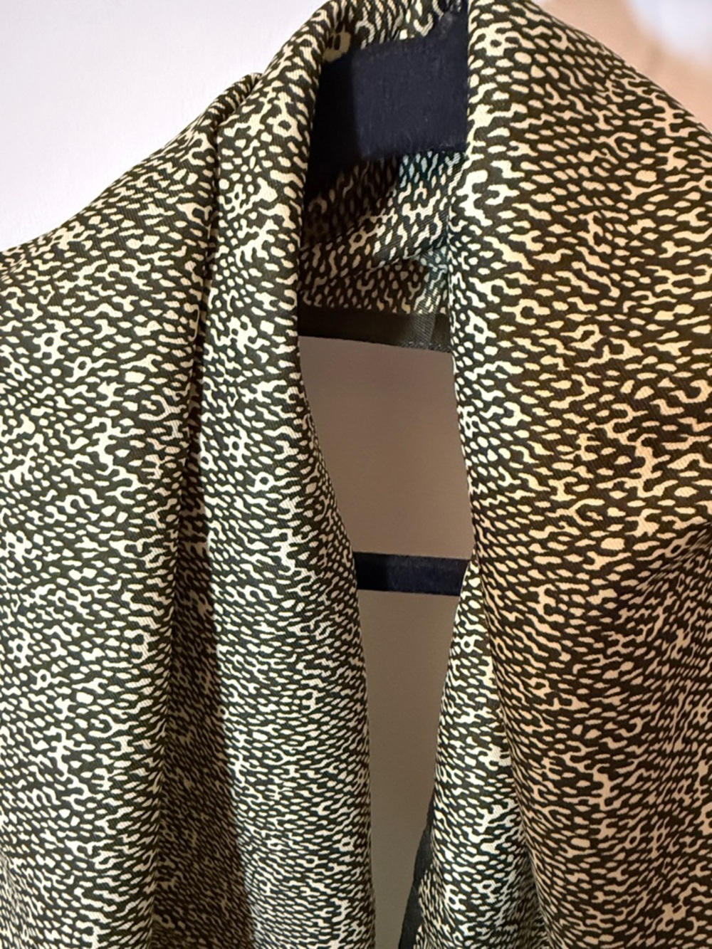 Vintage Olive Green Patterned Lightweight Scarf - Picture 2 of 5